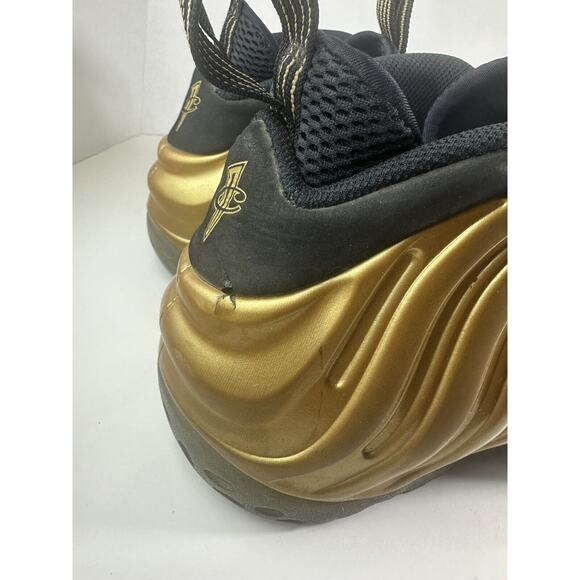 Nike Air Foamposite One Metallic Gold Black 314996-700 Men’s Size 13 *Flawed* - Picture 11 of 16